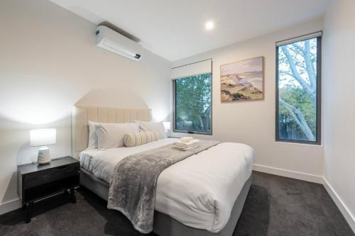 Urban Grove House Alphington in Alphington