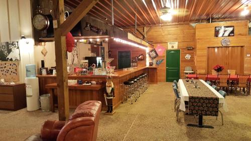 Full Moon Inn