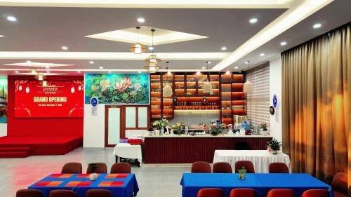 Restaurant, Mercury Phu Quoc Resort and Villas in Cua Lap