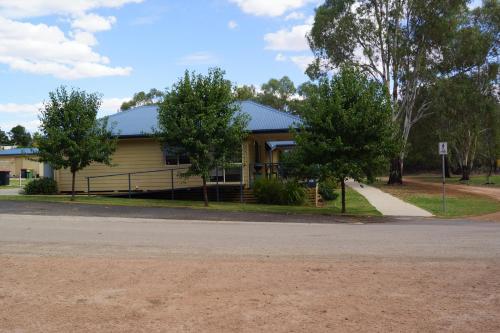 Tooleybuc River Retreat Villas