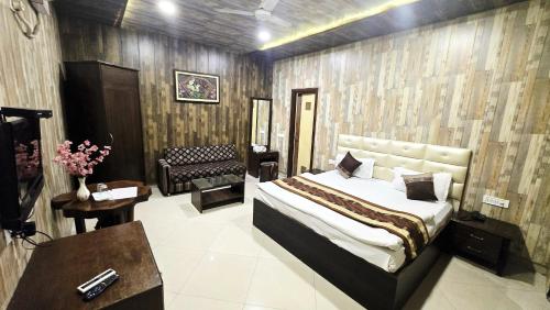 1 queen bed