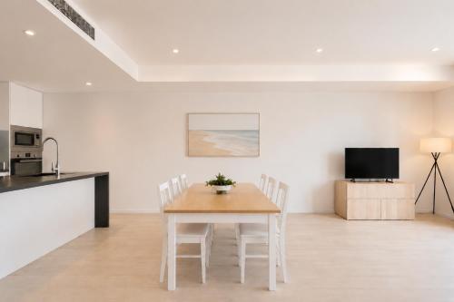 Mascot 3 Bedrooms Near Airport Easy to Anywhere - image 2