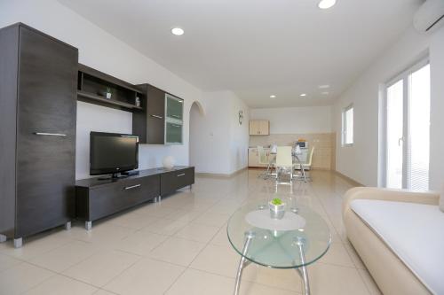 Apartments Petrus - Rtina in Rtina