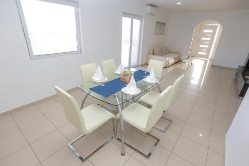 Apartments Petrus - Rtina in Rtina