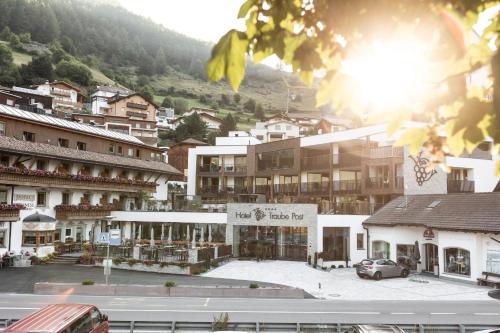 Aktiv- und Wellnesshotel Traube- Post - Curon Venosta