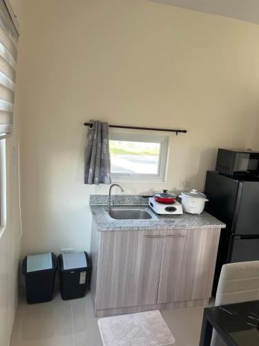 Cozy Velmiro Panglao Retreat w/ Pool & Gym Access