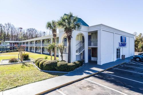 . Motel 6-Townsend, GA