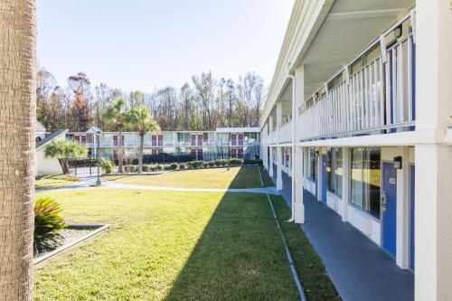 Motel 6-Townsend, GA