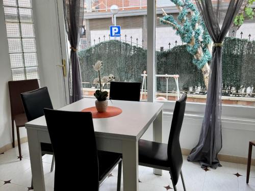 APARTBEACH CASA INES y JUNTO PLAYA