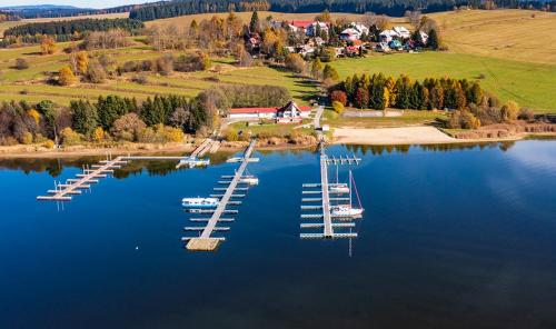 Viesnīcas āriene, Jeanneau Sun Way 25 in Frimburka