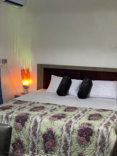 PLV Apartment in อิโลริน