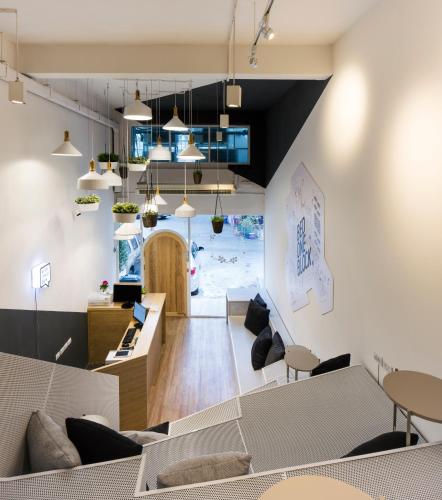 ล็อบบี้, เบด วัน บล็อก โฮสเทล (BED ONE BLOCK HOSTEL) near เอ็มบีเคเซ็นเตอร์