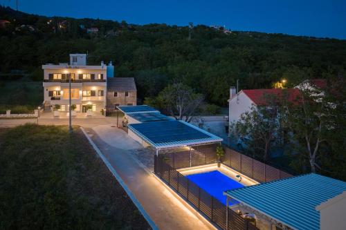 Villa Ante - Private Pool, Wellness & Gym in Sestanovac