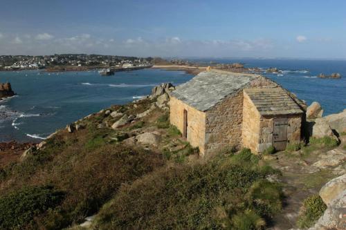 Les Hortensias - Maison vue mer Dourduff en mer in Locquenole