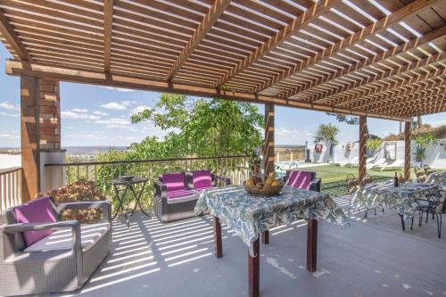 El Encanto in La Palma del Condado