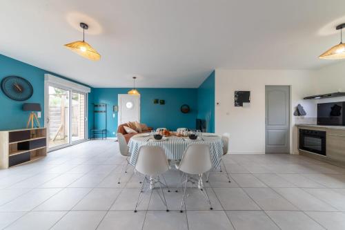 Le Christophe - Jardin - BBQ in Saint-Medard-d'Aunis