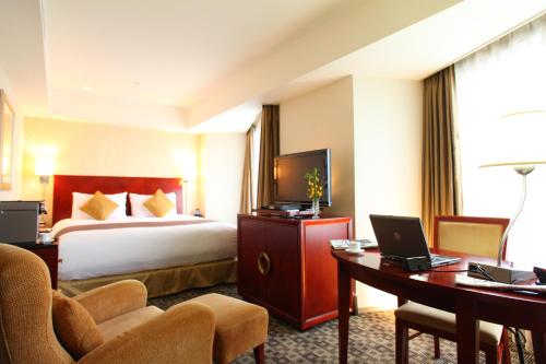 International Resort Hotel Yurakujo — Main Photo