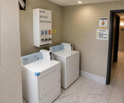Super 8 by Wyndham Lexington Park/California Area - image 28