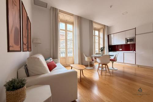 Living4Malaga Prime Center Two Bedrooms 2B