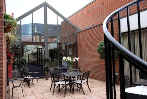 Hermitage Park Hotel - image 11