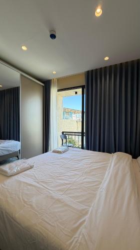 204 tara-JRE Al Lweibdeh 2BDR with stunning view - image 5