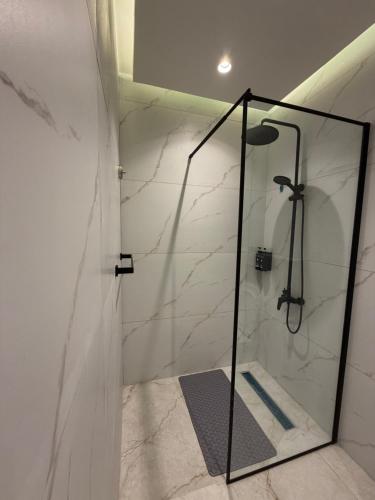 204 tara-JRE Al Lweibdeh 2BDR with stunning view - image 6