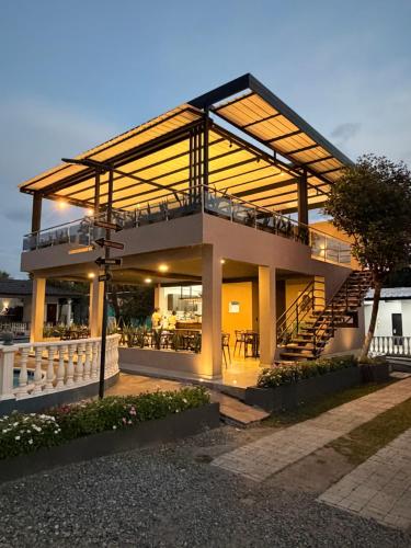 레스토랑, Hotel campestre YJ in 마리키타
