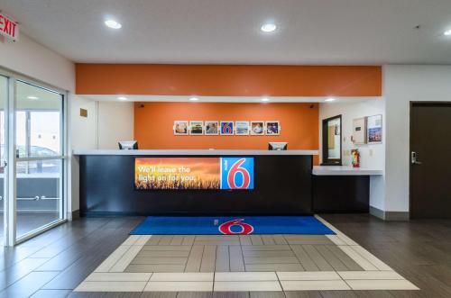 Motel 6-Lincoln, NE