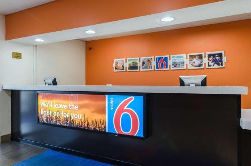 Motel 6-Lincoln, NE