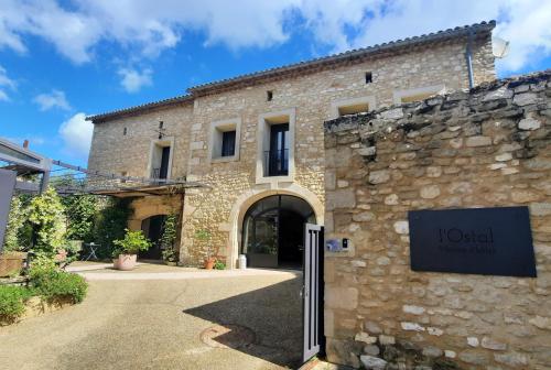 L'Ostal Saint Hilaire d'Ozilhan - Bed & Breakfast in Saint Hilaire D'Ozilhan