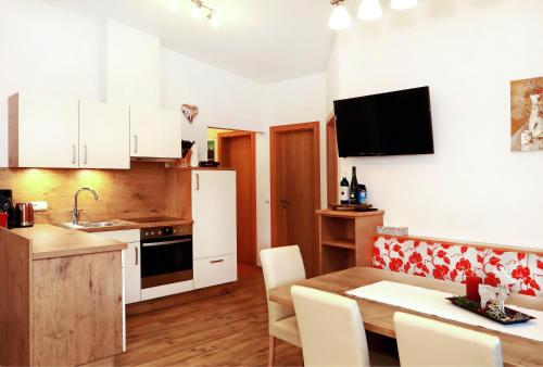 บริการและสิ่งอำนวยความสะดวก, Haus Hollerer Comfortable holiday residence in อุทเทนดอร์ฟ