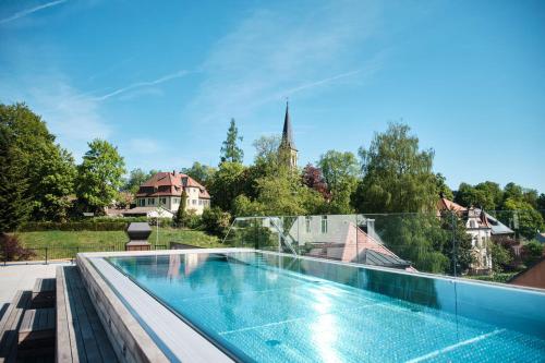 4K - Rooftop-Pool und klimatisierte Zimmer - Neukirch 4K - Rooftop-Pool und klimatisierte Zimmer - Neukirch