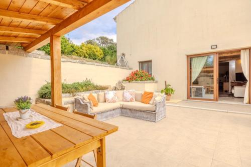 Villa NiLo Natura - Rustic Mountain Charm – khách sạn tại Telti