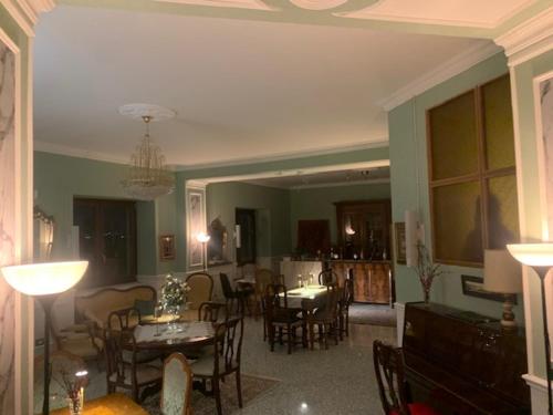 Ресторан, b&b Antiche Dimore Taurasi in Тауразі