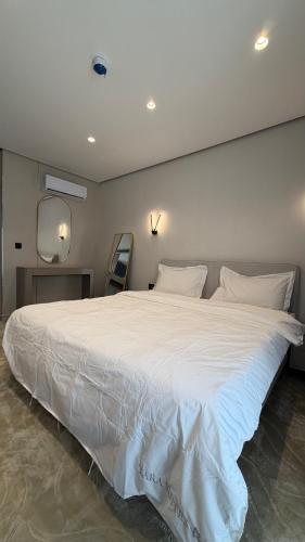 209tara-JRE Jabal Al Lweibdeh with stunning view - image 4