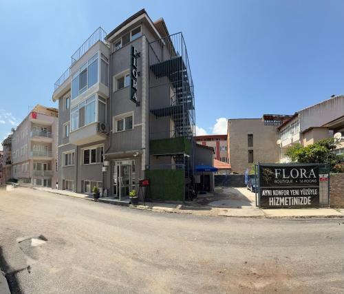 . Flora Otel 16 rooms