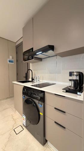 208s tara-JRE Jabal Al Lweibdeh with stunning view - image 7