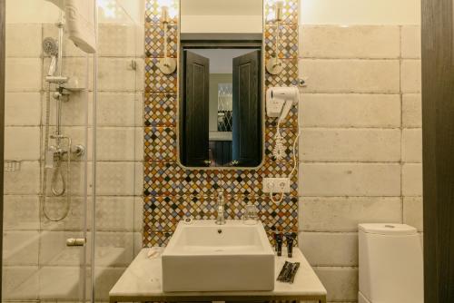 King Gorgasali Hotel Room Type - Standard Twin Room with Mountain View