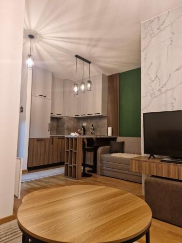 Apartman- Antique 10