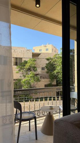 212 tara-JRE Jabal Al Lweibdeh with stunning view - image 3