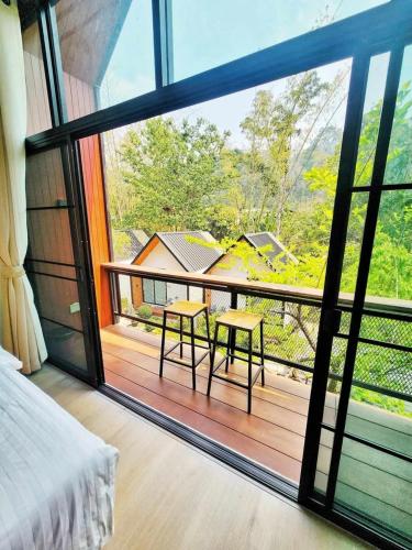เฌอธาร โฮมสเตย์ (Chertarn Homestay) in ดอยสะเก็ด