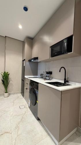 213 tara-JRE Jabal Al Lweibdeh with stunning view - image 9