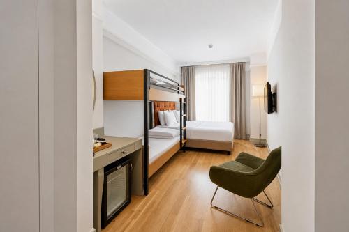 Faros Hotel Old City - Special Category Room Type - Standard Triple Room