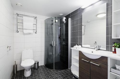 Hotel Rantapuisto Room Type - King Room with Sea View