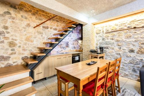 virtuve, Limni Stone Apartments in Limni (Evvoia)