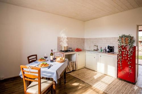 virtuve, Casa Sud Miranda - rustico di paese in Borghetto dʼArroscia