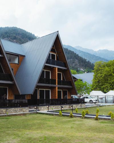 Sentosa Cove -  River Front Luxury Resort  in Pahalgam
