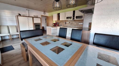 Viesnīcas āriene, Ferienwohnung Kohler - Königsfeld (Ferienwohnung Kohler - Konigsfeld) in Tiefenpolz