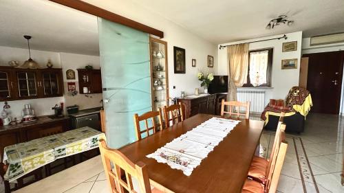 P037- Porto Recanati, comodo trilocale con aria condizionata in Loreto
