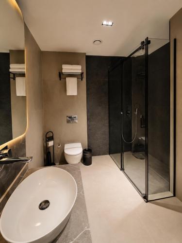 Suite, garden view